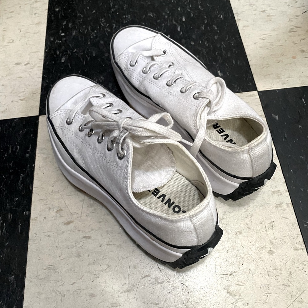 Converse Run Star Hike - like new/worn once!